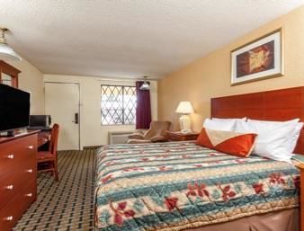 Knights Inn - Seymour Bagian luar foto